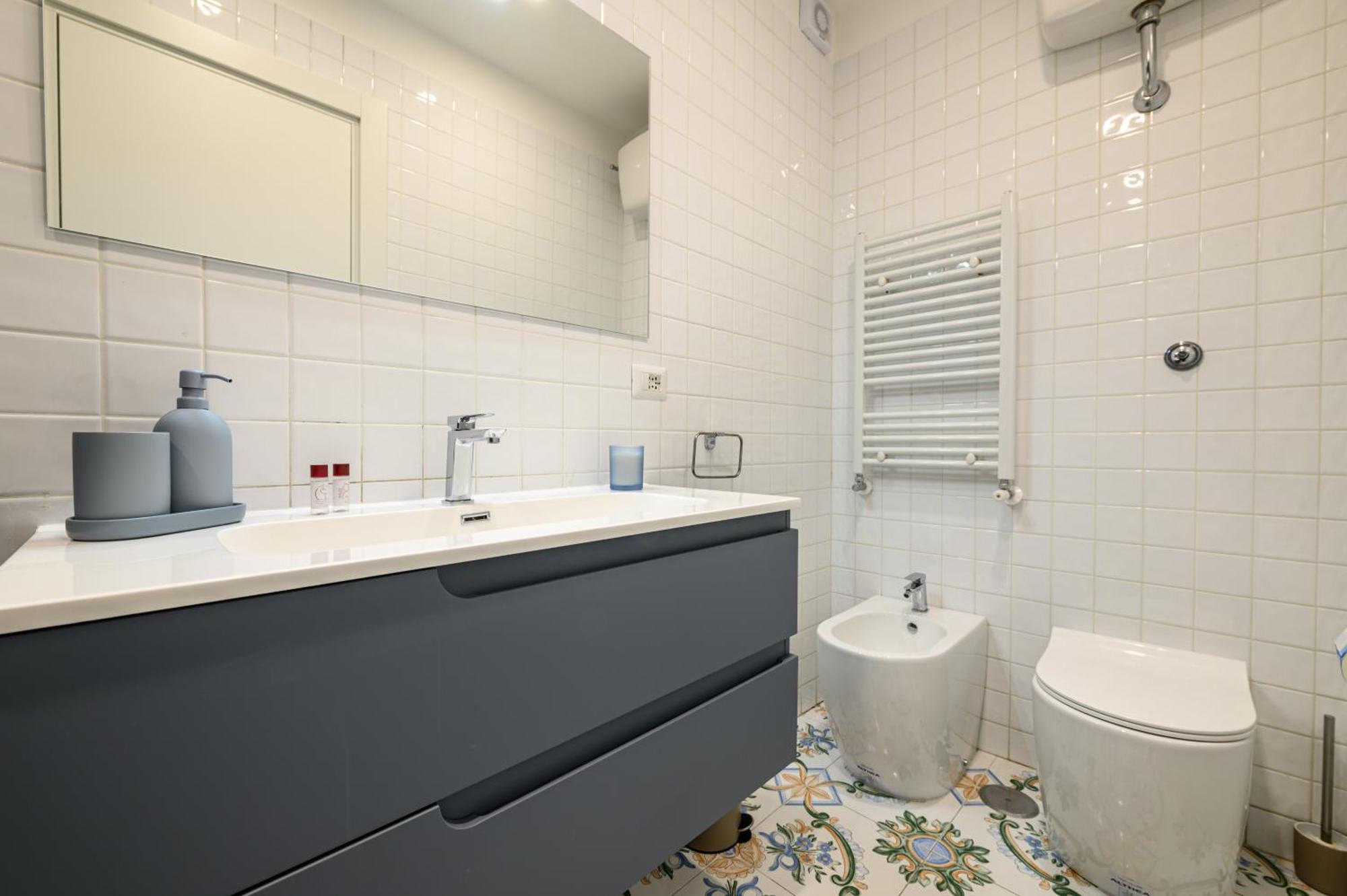 Guest House 121 Charming Apartment Naples Exterior photo